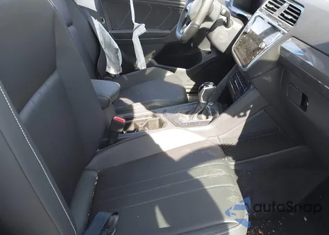 2024 Volkswagen Tiguan 2.0T Se R-Line Black из США, поврежденный, VIN 3VVCB7AX5RM210391